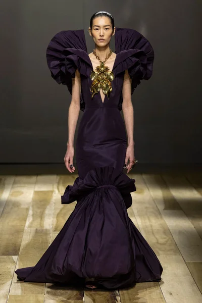 Look 55